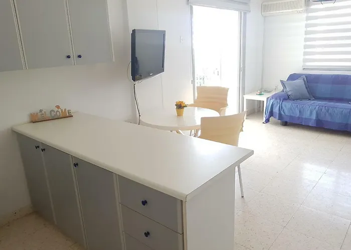 Cozy Holyday * Paralimni