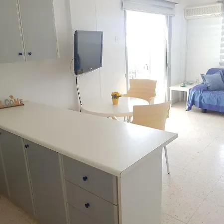 Cozy Holyday * Paralimni